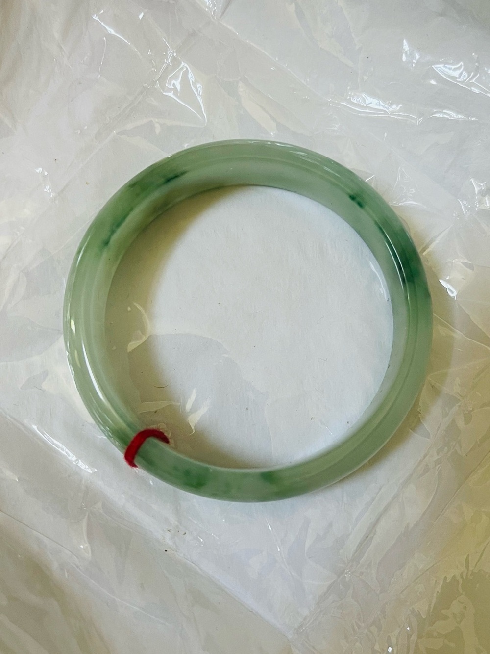 Beautiful jade bangle View 3